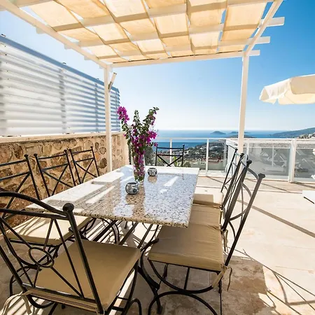 Sleeps 10 With Pool And Air Con Vila