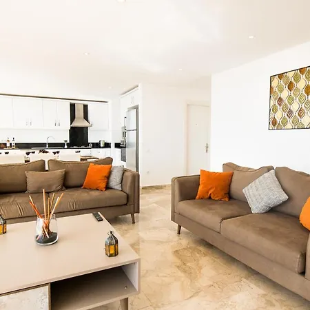 Sleeps 10 With Pool And Air Con Vila Kalkan