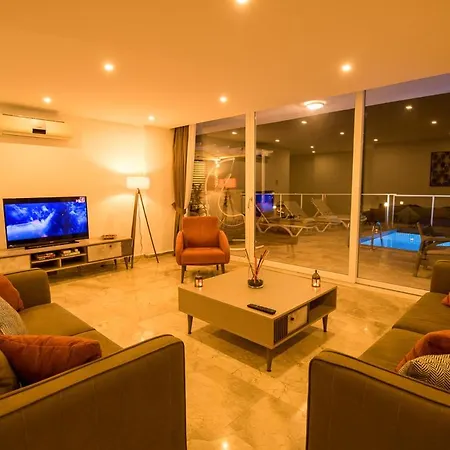 Sleeps 10 With Pool And Air Con Kalkan